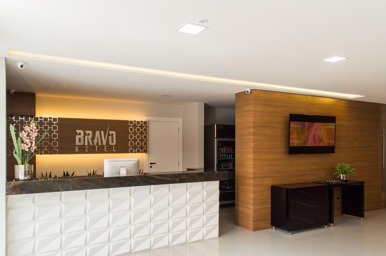 Bravo Hotel João Neiva Exterior foto