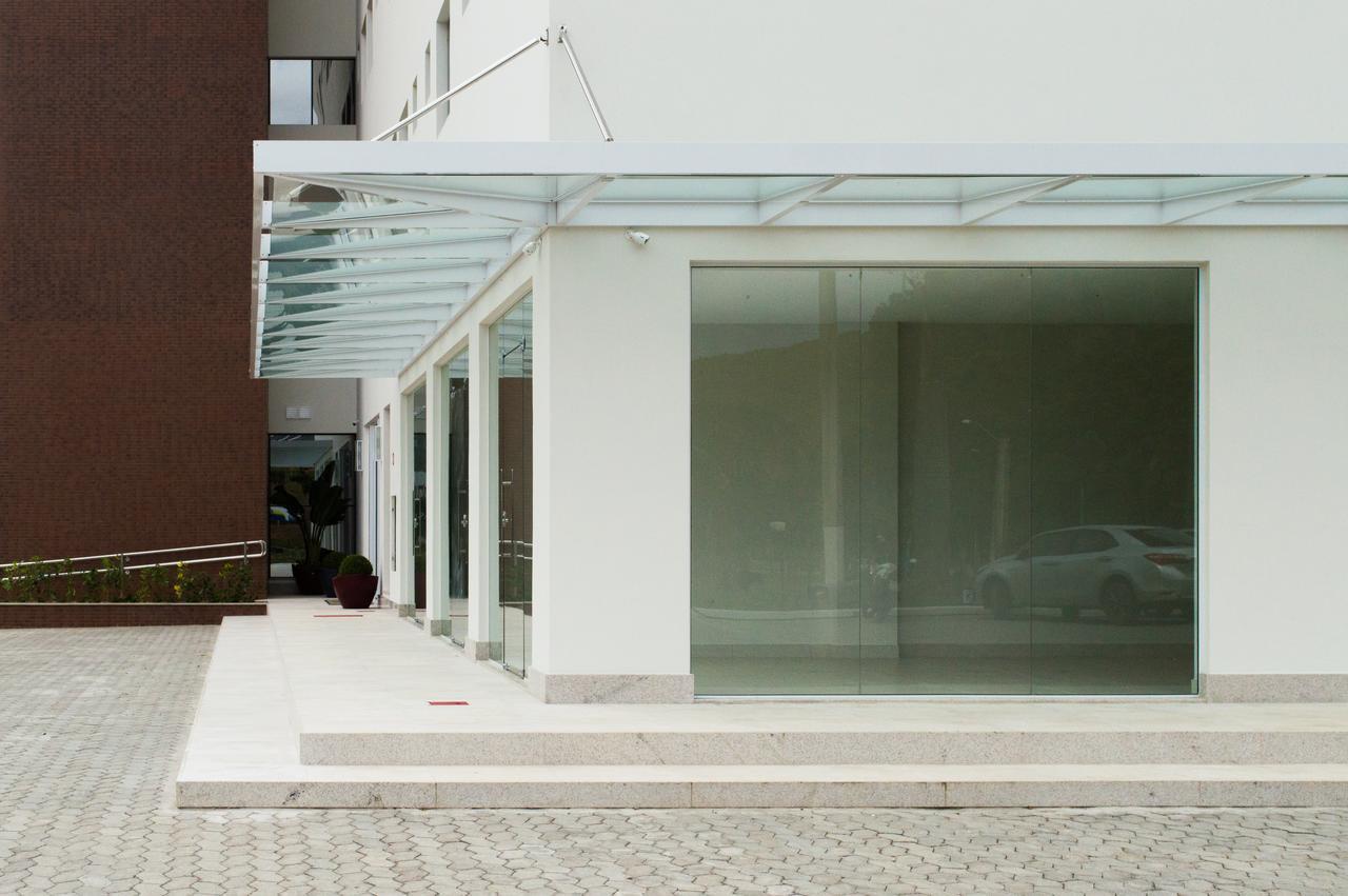 Bravo Hotel João Neiva Exterior foto